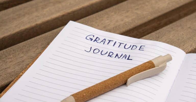 Mental Health Journal Prompts For Anxiety, Bad Days, and Gratitude