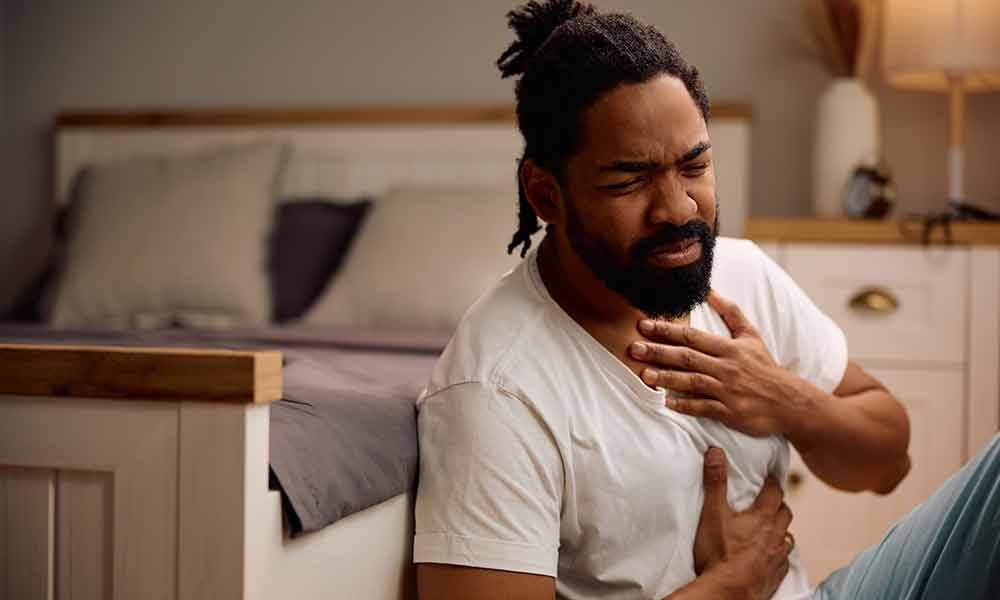 Mixing substances with alcohol include stomach pain and heartburn